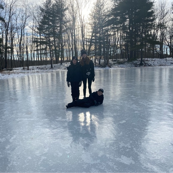 Meet your Posher, Emily - Picture 1 of 1